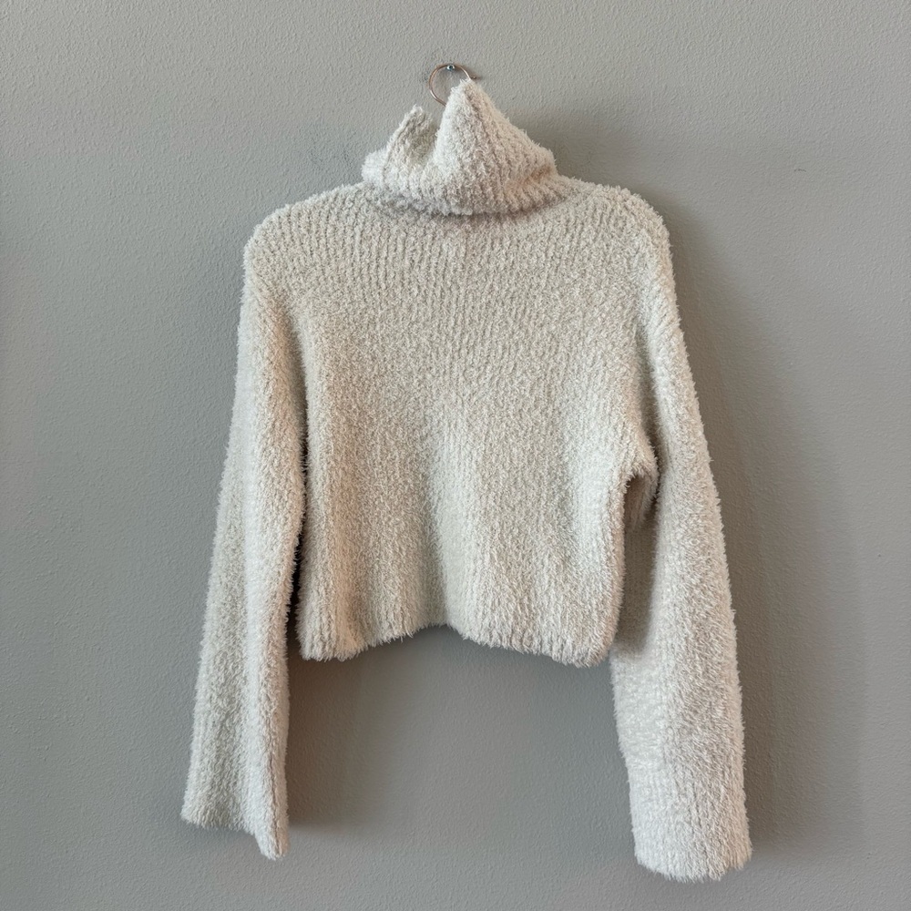 Aerie Soft Cropped Raw Hem Turtle Neck Sweater Medium - Picture 3 of 5